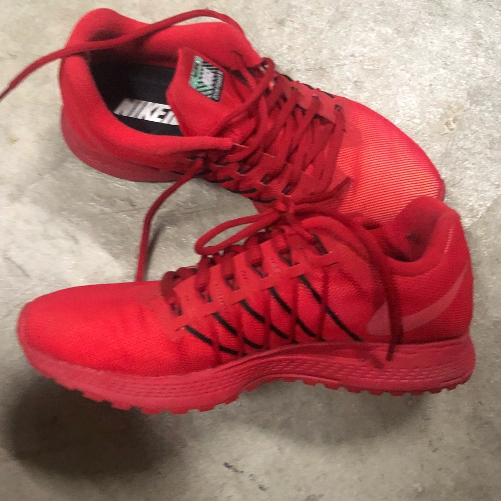 Nike red reflective sneaker size 8.5 Women’s